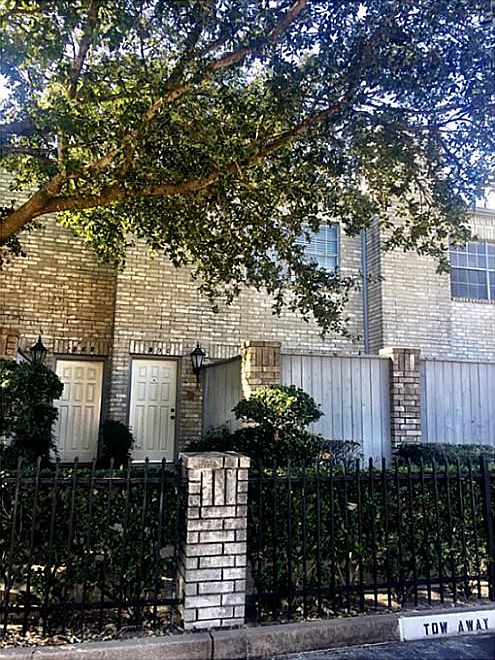 1st image of 290 Wilcrest Dr #290
