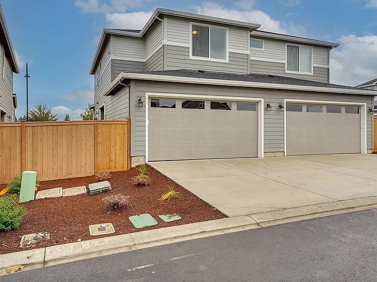 8266 SE Blanton — Photo 29