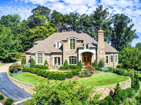 5760 Reserve Point Ln, Roanoke, VA 24018