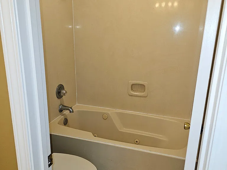6463 Trysting Oak Dr — Photo 16
