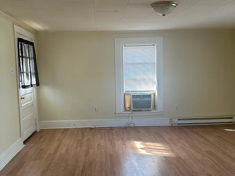407 Moir St #5 — Photo 5