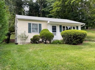 716 Woodland Dr, Halethorpe, MD 21227
