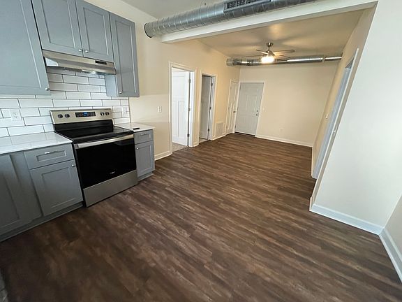 2nd image of 2649 S Kinnickinnic Ave #1