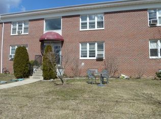 5 Arlington St APT 1B, Yonkers, NY 10710