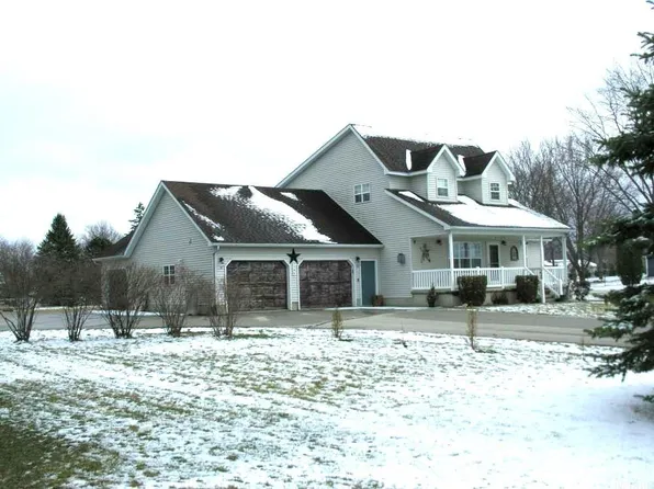 1104 Division St, Osage, IA 50461