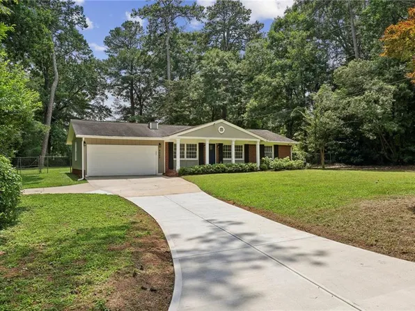 4045 Cimarron Dr, Clarkston, GA 30021