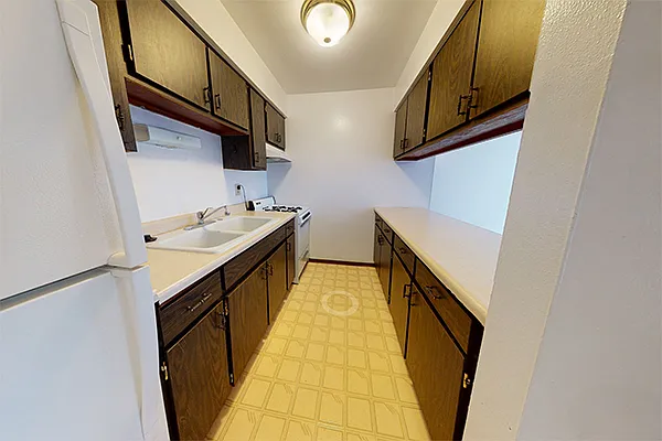 2495 N. Oakland Ave — Photo 20