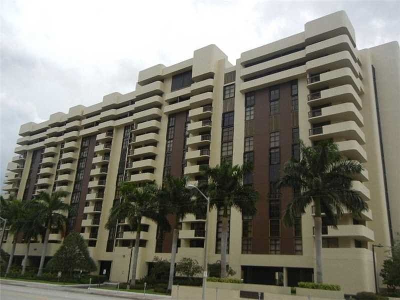 1st image of 600 Biltmore Way APT 408