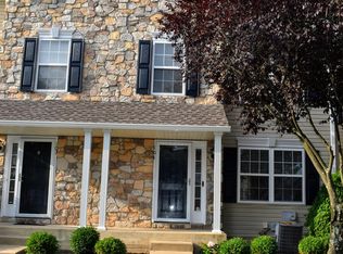 104 Zircon Ct, Warrington, PA 18976