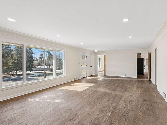 5th image of 2079 Upper Saint Dennis Rd