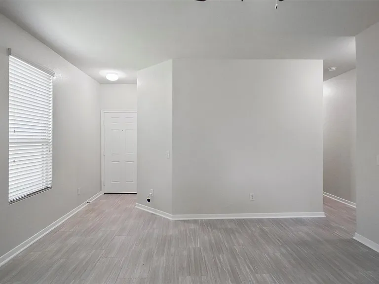 2719 Skyview Long Dr — Photo 6