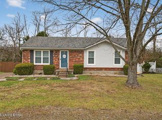 1612 McGuire Ct, La Grange, KY 40031