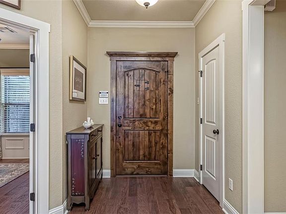 4th image of 107 Laurel Oaks Ln