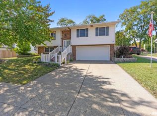 5812 Appomattox Rd, Davenport, IA 52806