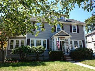226 Weld St, West Roxbury, MA 02132