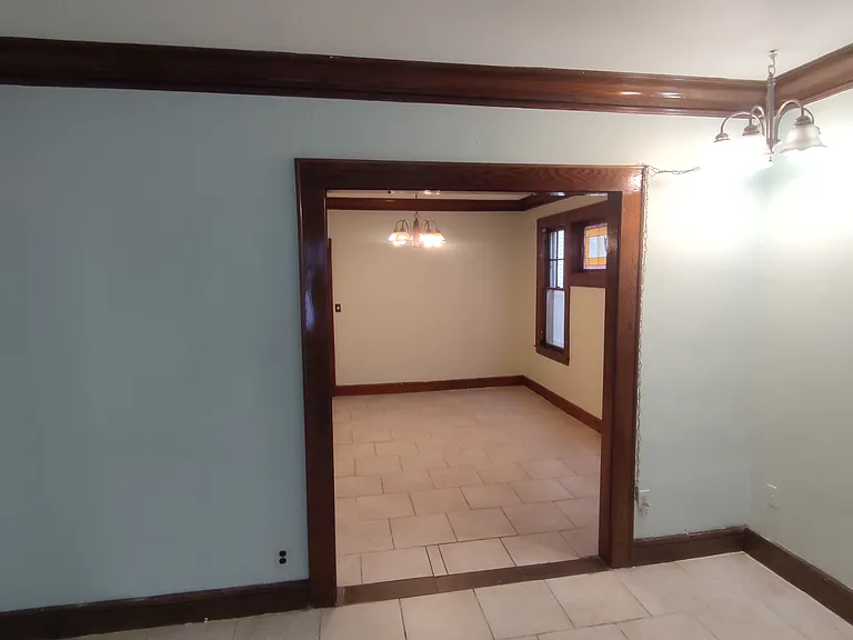 634 Madison Ave #1 — Photo 2