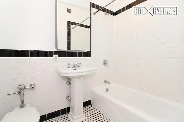 Rented by Citi Habitats | media 30