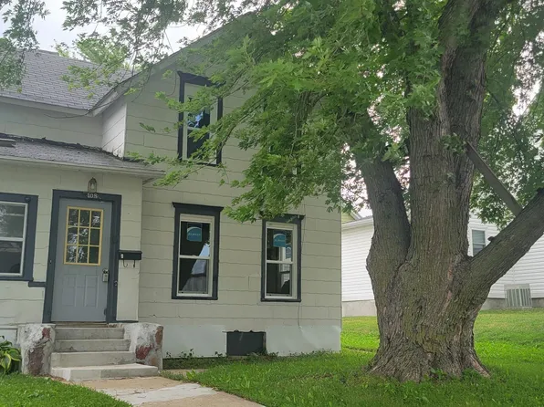 108 N East St, Carroll, IA 51401