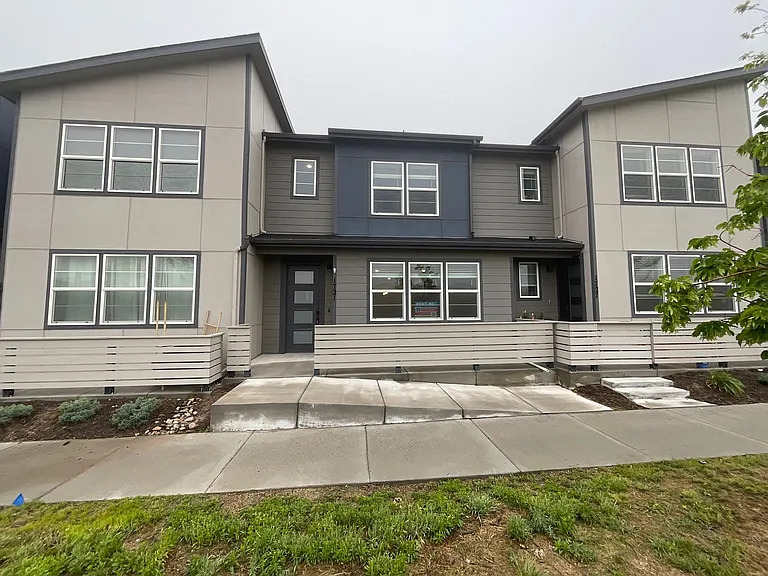 1721 Rose Quartz Hts — Photo 1