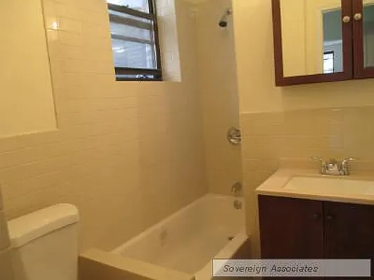 Rented by Sovereign Associates | media 10