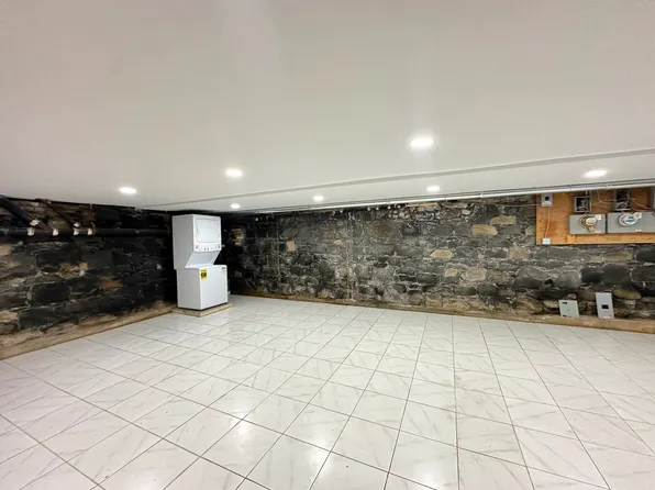 32 Greene Avenue 1 image 16 of 17