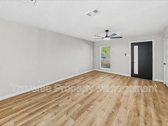 4th image of 3716 Clotell Dr