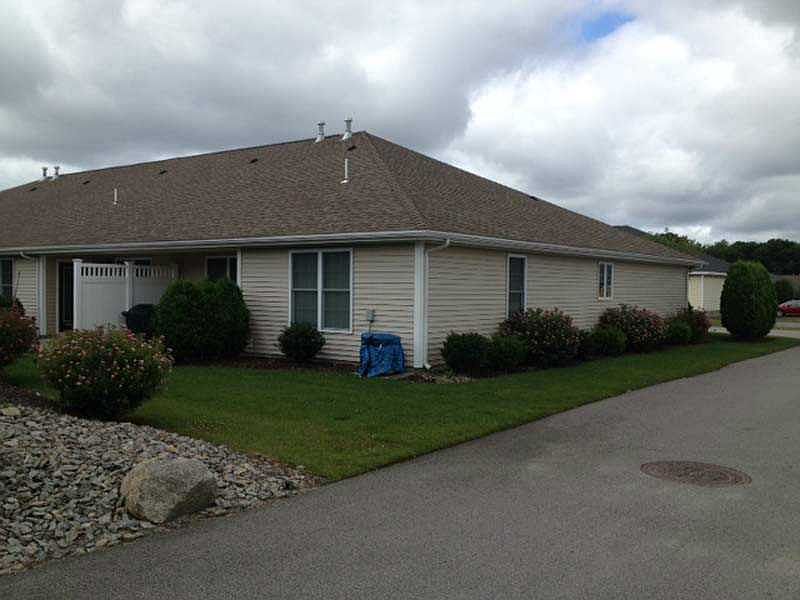 2nd image of 2701 Village Green Cir #2701