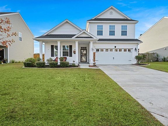 3rd image of 486 Whispering Breeze Ln