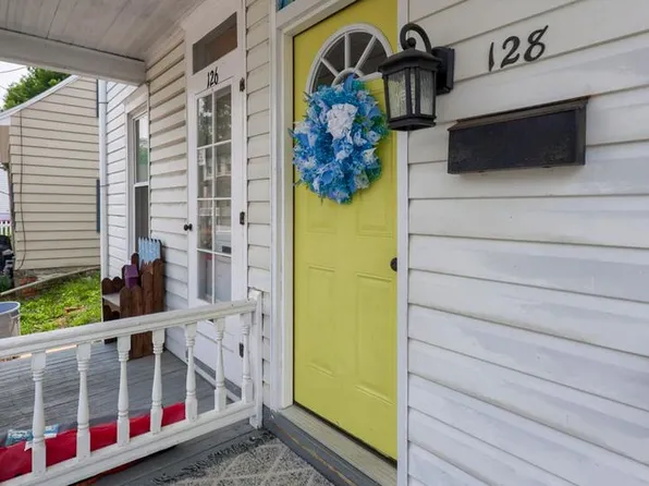 128 N Charlotte St, Manheim, PA 17545