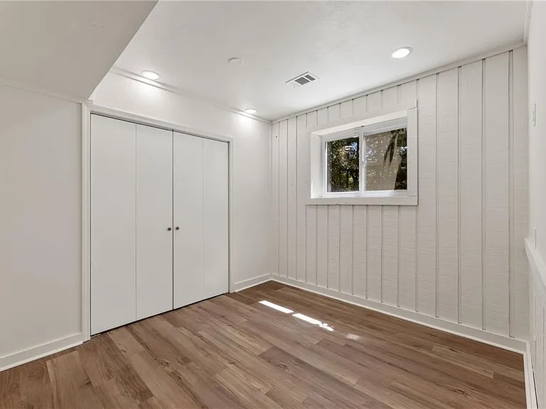 472 Barnesdale Dr — Photo 42