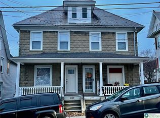 207 N Schanck Ave, Pen Argyl, PA 18072