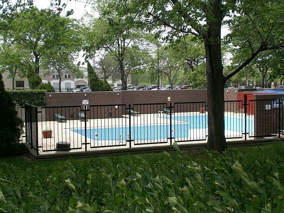 2nd image of 3001 S Michigan Ave Unit 806