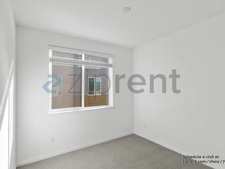 586 Jayne Ct — Photo 21
