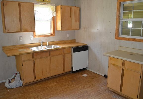 3rd image of 4267 Murphy Hwy