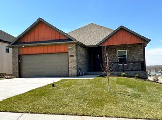 1101 S Brooks Ave, Ozark, MO 65721