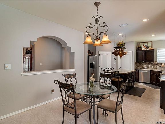 4th image of 2603 NICOLE DR