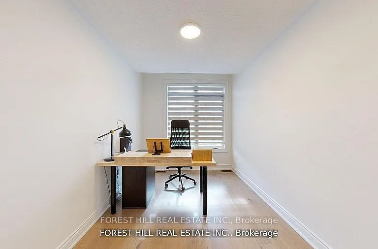 54 Montrose Blvd — Photo 14
