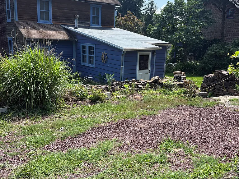 917 Old Bethlehem Rd — Photo 4