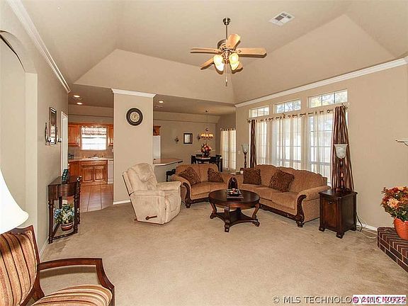5th image of 3921 S 199th East Ave