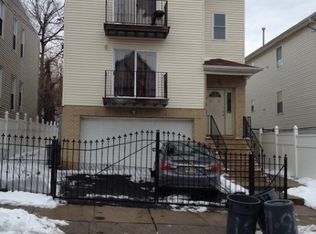 16-18 Seabury St, Newark, NJ 07104