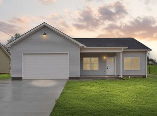 805 Shepard St S, Winchester, TN 37398