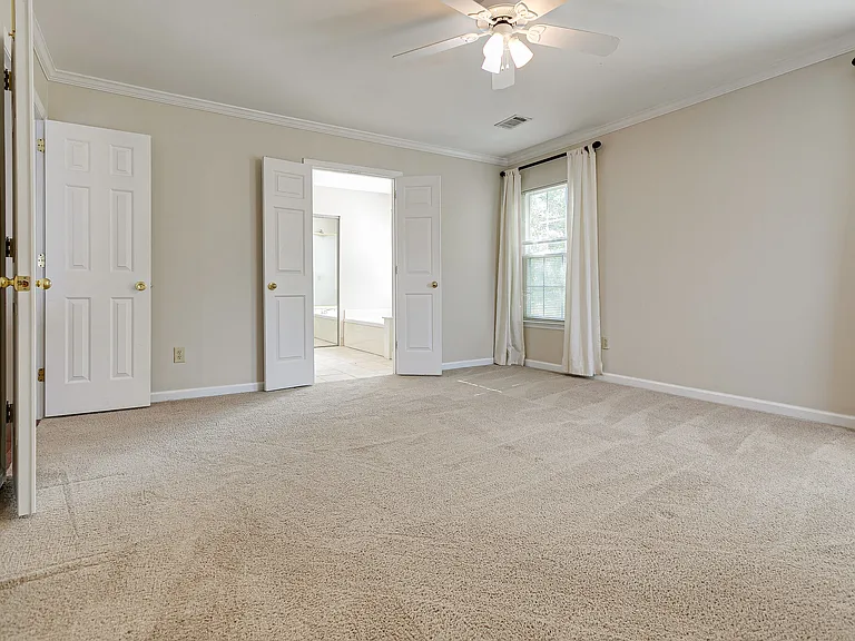 307 Devonshire Dr — Photo 14