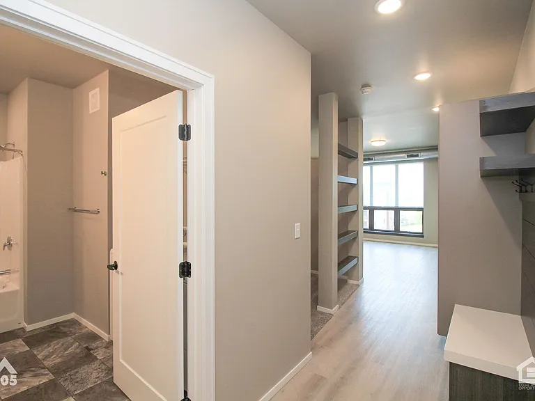 University Hills Village — Photo 90