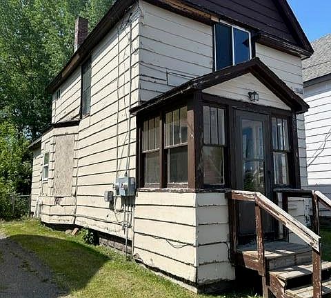 2nd image of 652 Bingham Ave