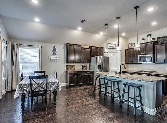 3rd image of 1721 Bald Eagle Dr