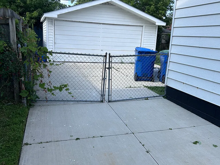 11245 Timken Ave — Photo 43