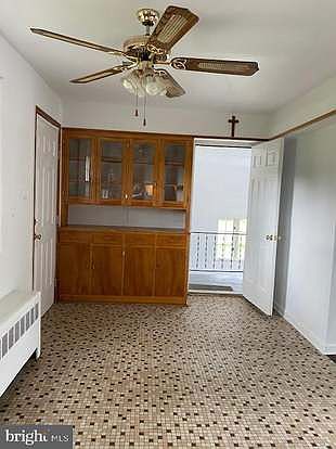 3rd image of 8221 Greenwich Rd