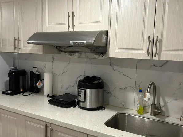 322 Johnston Ave, Toronto, ON M2N 1H7