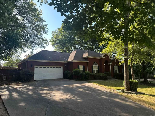 153 Shady Woods Ct, Hot Springs, AR 71901