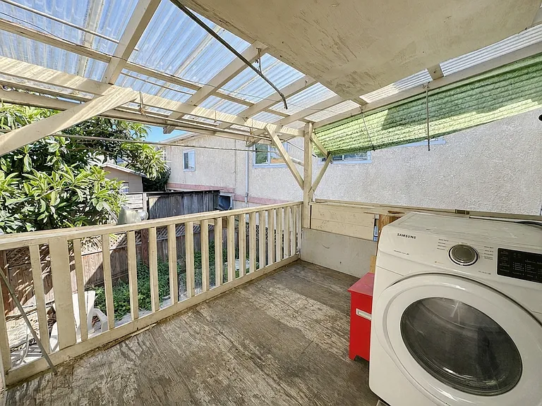 1630 8th Ave — Photo 14